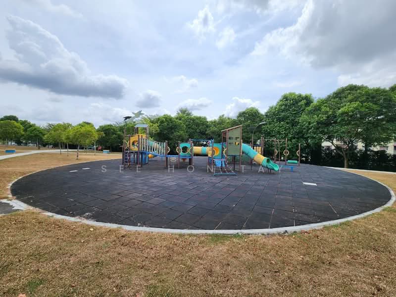 2.5-storey Terraced House for Sale in Bandar Seri Alam (Masai) - See Hon Tay - PropertyGuru.com.my