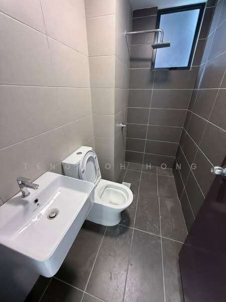Kondominium untuk Disewa di The Jalil (Bayu Jalil) - Teng Poh Hong - Bathroom - PropertyGuru.com.my