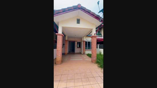 2-storey Terraced House for Sale in U16, Taman Bukit Subang (Shah Alam) - Nahathir Shahabudin - PropertyGuru.com.my
