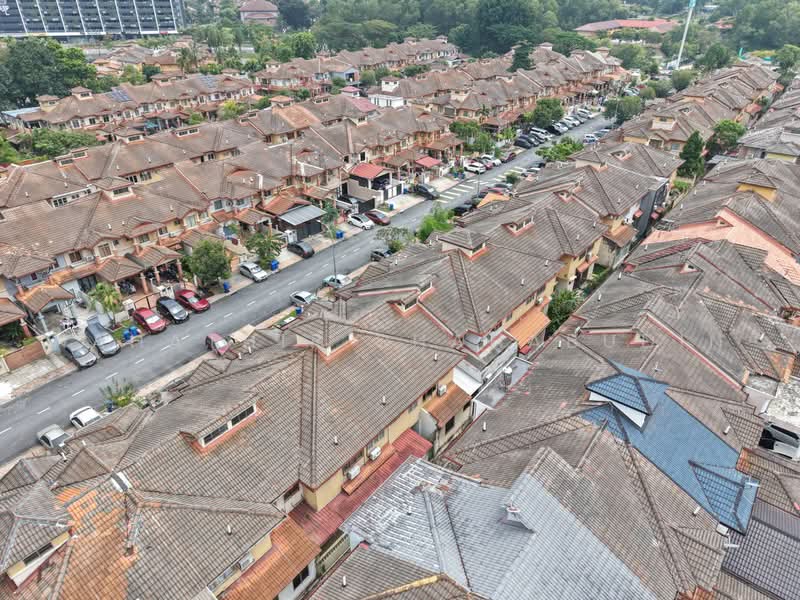 2-storey Terraced House for Sale in U16, Taman Bukit Subang (Shah Alam) - Nahathir Shahabudin - Exterior - PropertyGuru.com.my