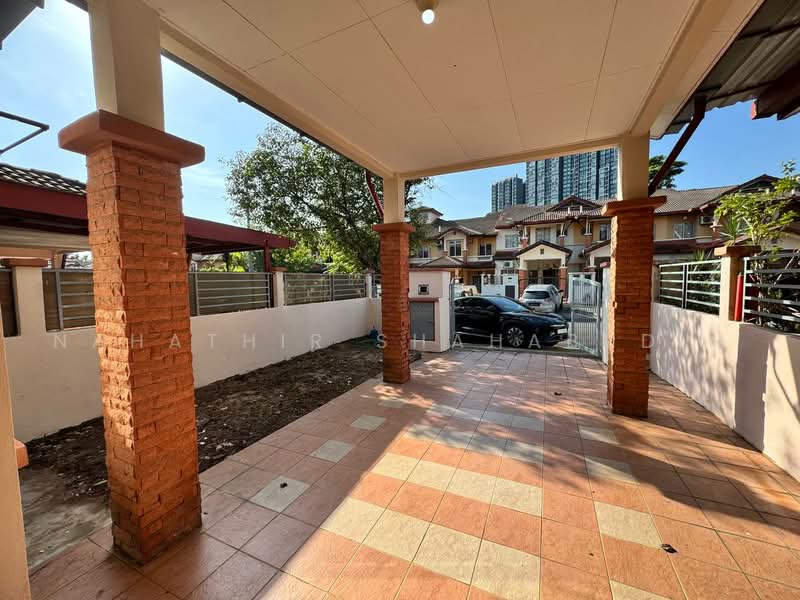 2-storey Terraced House for Sale in U16, Taman Bukit Subang (Shah Alam) - Nahathir Shahabudin - Exterior - PropertyGuru.com.my