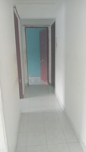 Pangsapuri untuk Disewa di Apartment Bayu - Perry Chai - Corridor - PropertyGuru.com.my