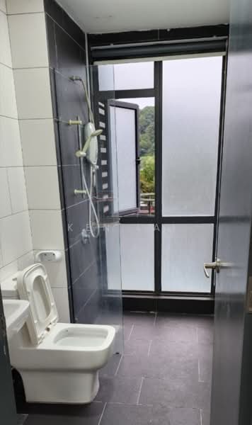 Condominium for Sale at Selayang 18 - Ken Lai - Bathroom - PropertyGuru.com.my