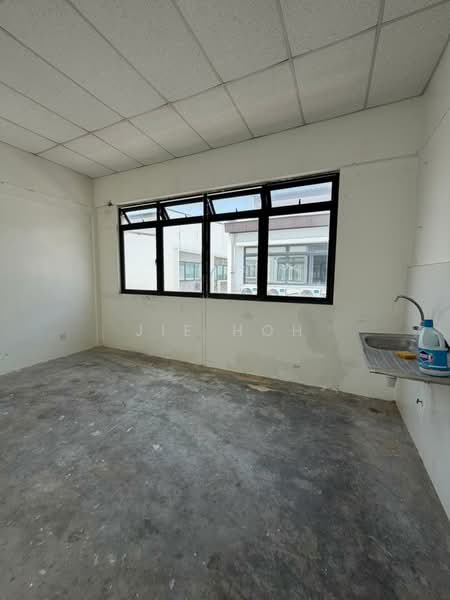 Office for Rent in Bandar Rimbayu (Telok Panglima Garang) - Jie Hoh - Interior - PropertyGuru.com.my
