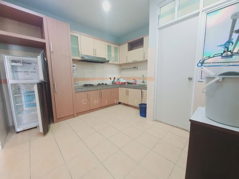 Pangsapuri untuk Dijual di Pangsapuri Bukit Beruang Bestari (University View) - CHIN FN - Kitchen - PropertyGuru.com.my