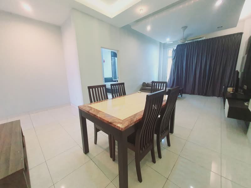 Pangsapuri untuk Dijual di Pangsapuri Bukit Beruang Bestari (University View) - CHIN FN - Dining Room - PropertyGuru.com.my