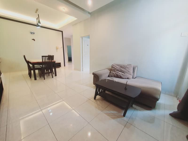 Pangsapuri untuk Dijual di Pangsapuri Bukit Beruang Bestari (University View) - CHIN FN - Living Room - PropertyGuru.com.my