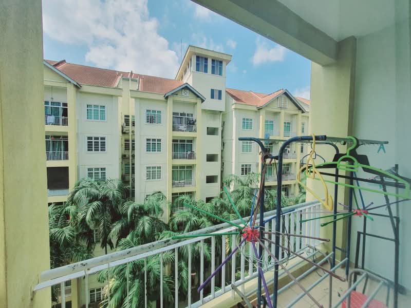 Pangsapuri untuk Dijual di Pangsapuri Bukit Beruang Bestari (University View) - CHIN FN - Balcony - PropertyGuru.com.my