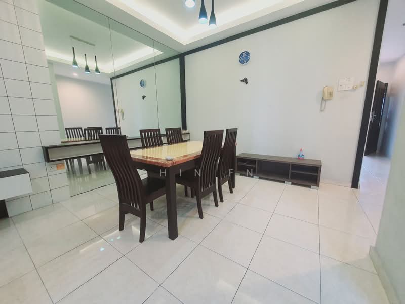 Pangsapuri untuk Dijual di Pangsapuri Bukit Beruang Bestari (University View) - CHIN FN - Dining Room - PropertyGuru.com.my