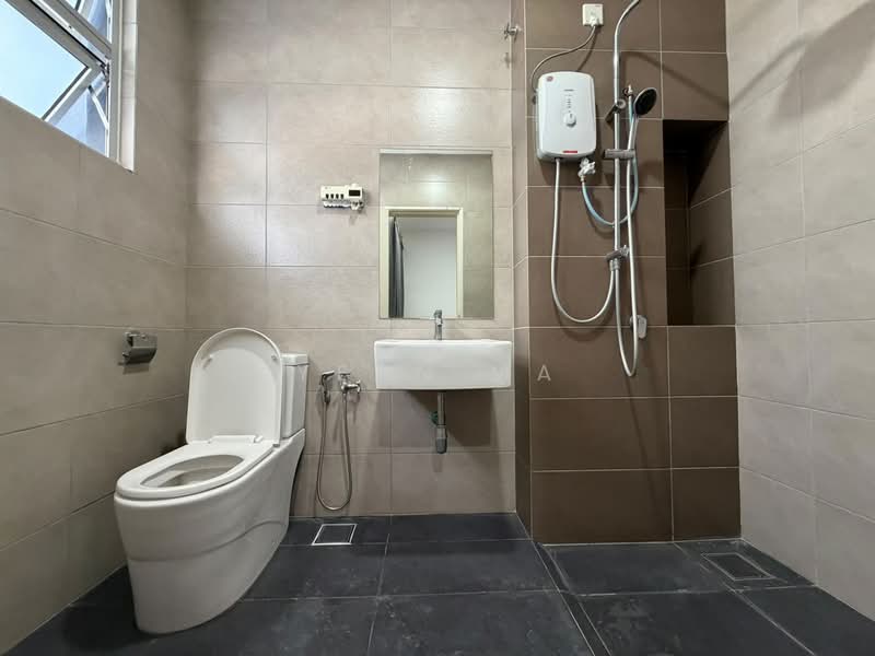 Rumah Teres untuk Dijual di Kota Emerald (Rawang) - Yean Ma - Bathroom - PropertyGuru.com.my