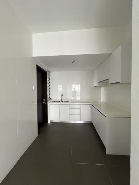 Soho for Sale in Taman Molek (Johor Bahru) - Garet Lim - Kitchen - PropertyGuru.com.my
