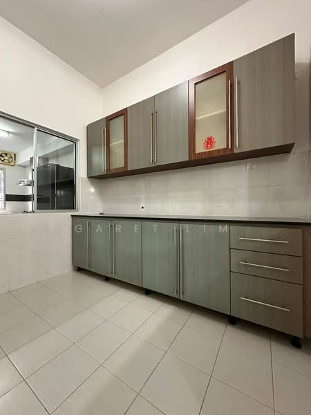 Rumah Teres 2-Tingkat untuk Dijual di Taman Seri Austin (Tebrau) - Garet Lim - Kitchen - PropertyGuru.com.my