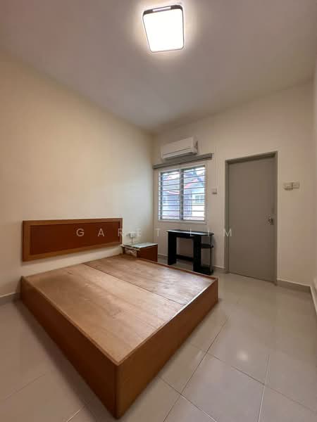 Rumah Teres 2-Tingkat untuk Dijual di Taman Seri Austin (Tebrau) - Garet Lim - Bedroom - PropertyGuru.com.my