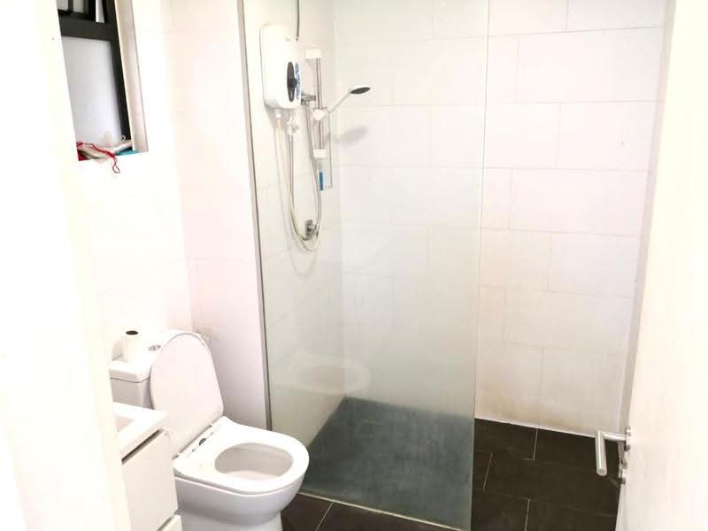 Kediaman Servis untuk Disewa di SqWhere Service Apartments - JH Tee - Bathroom - PropertyGuru.com.my