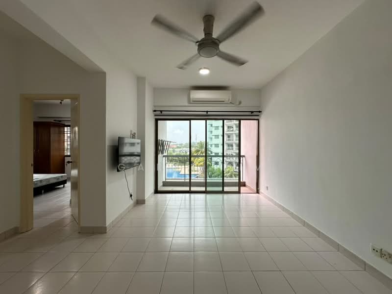 Pangsapuri untuk Dijual di Danga View Apartment - Garet Lim - Living Room - PropertyGuru.com.my