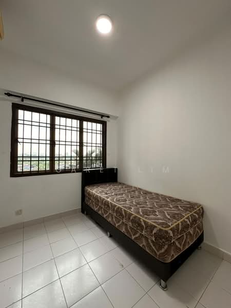 Pangsapuri untuk Dijual di Danga View Apartment - Garet Lim - Bedroom - PropertyGuru.com.my