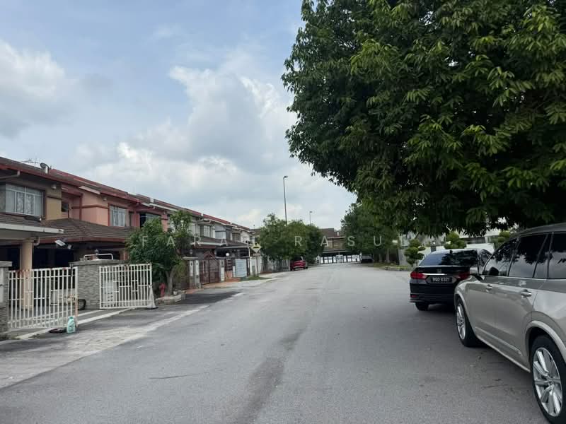 2-storey Terraced House for Sale in Bandar Seri Putra (Bangi) - Farah Rasul - Exterior - PropertyGuru.com.my