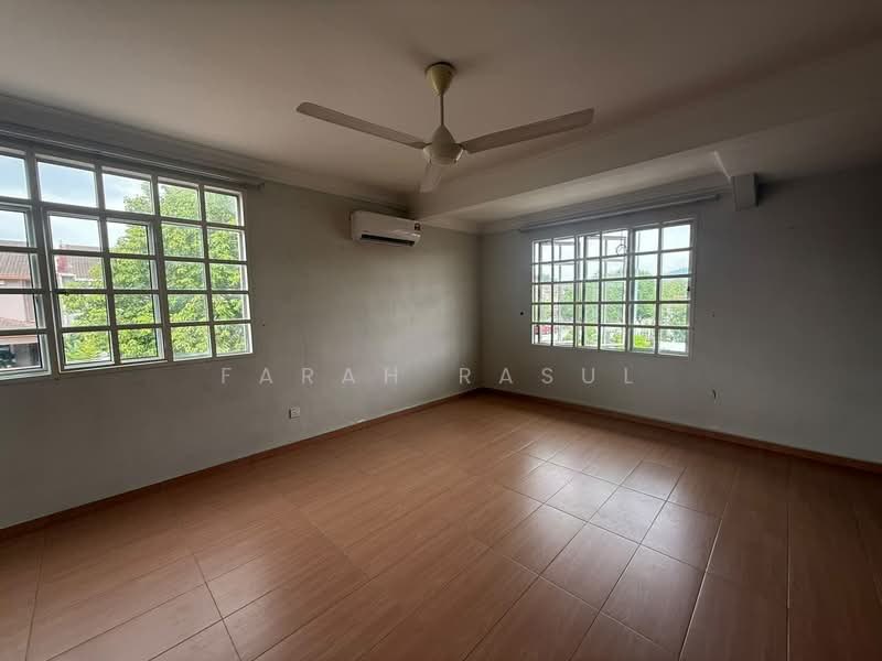 2-storey Terraced House for Sale in Bandar Seri Putra (Bangi) - Farah Rasul - Interior - PropertyGuru.com.my