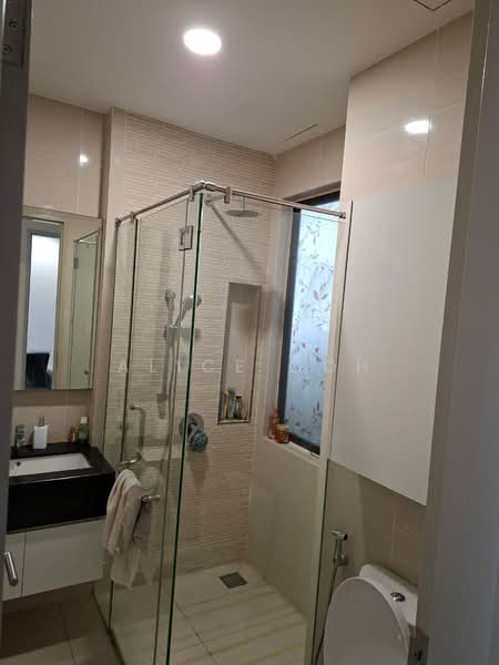 Condominium for Rent at Sapphire Paradigm - Alice Goh - Bathroom - PropertyGuru.com.my