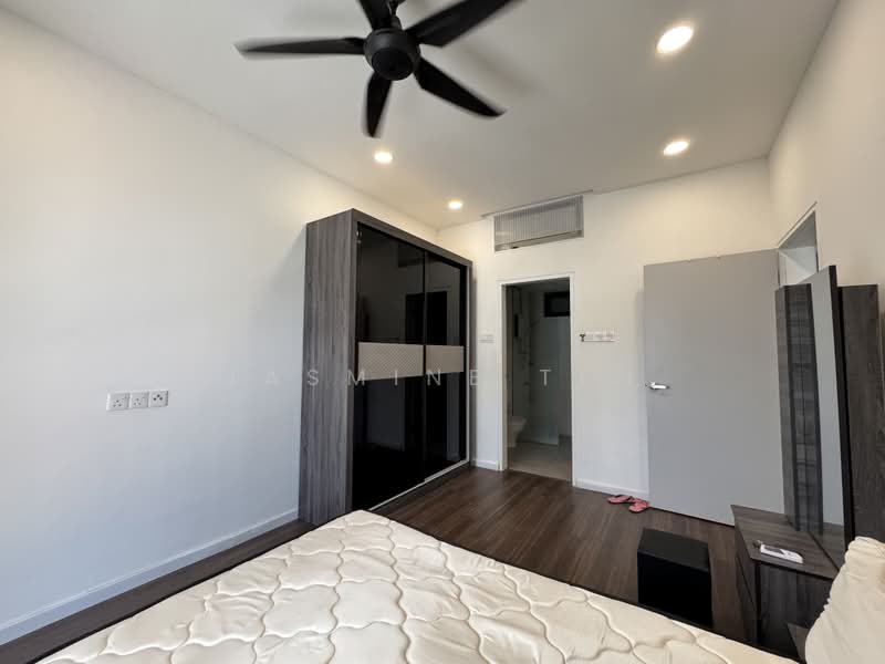 Condominium for Rent at Vertu Resort - Jasmine Teh - Bedroom - PropertyGuru.com.my