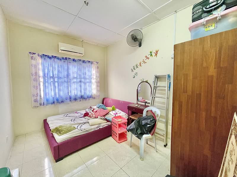Rumah Teres 2-Tingkat untuk Dijual di Shah Alam (Selangor) - Sue Arifin - Bedroom - PropertyGuru.com.my