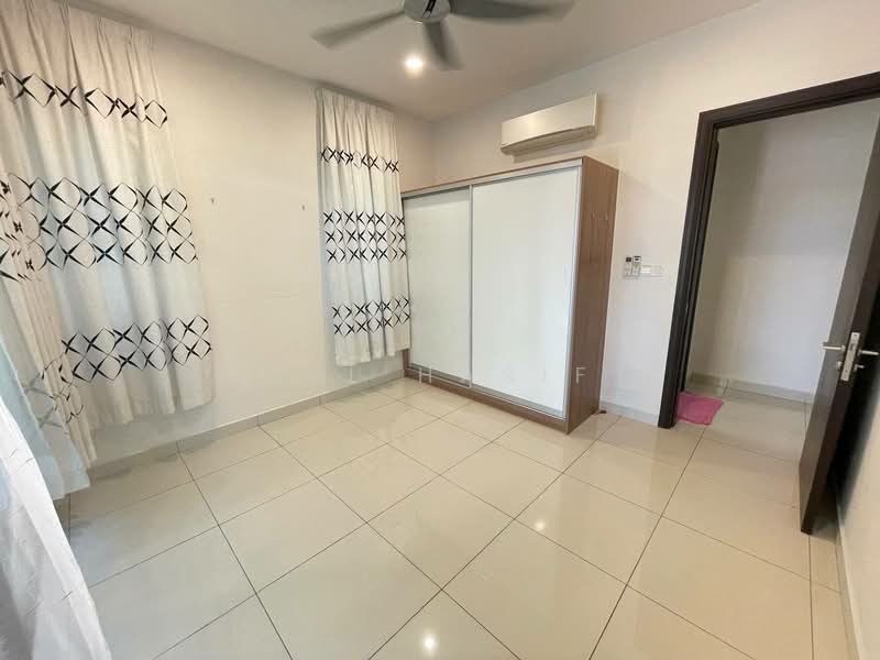 Rumah Berkembar untuk Dijual di Lepironia Gardens (Cyberjaya) - Zul Hasif - PropertyGuru.com.my