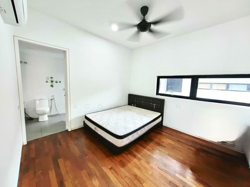 3-storey Terraced House for Rent in Seri Kembangan (Selangor) - Jacquin Tan - Bedroom - PropertyGuru.com.my
