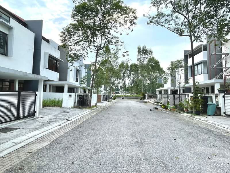 3-storey Terraced House for Rent in Seri Kembangan (Selangor) - Jacquin Tan - Exterior - PropertyGuru.com.my