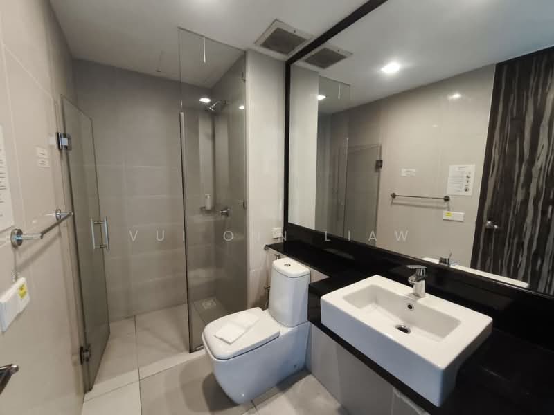 Service Residence for Rent at Sky Suite @ Kota Kinabalu - Vui Onn Liaw - Bathroom - PropertyGuru.com.my