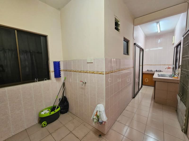 Rumah Teres 2-Tingkat untuk Dijual di Putra Bestari (Subang Jaya) - Nobeille Chung - Kitchen - PropertyGuru.com.my