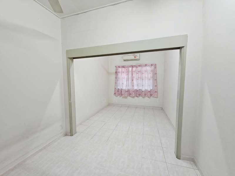 2-storey Terraced House for Sale in Putra Bestari (Subang Jaya) - Jason Ooi - Interior - PropertyGuru.com.my