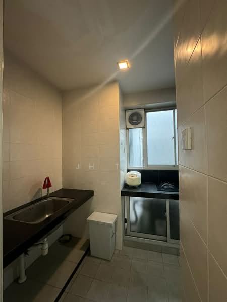 Kondominium untuk Disewa di Casa Indah 2 - JH Tee - Kitchen - PropertyGuru.com.my