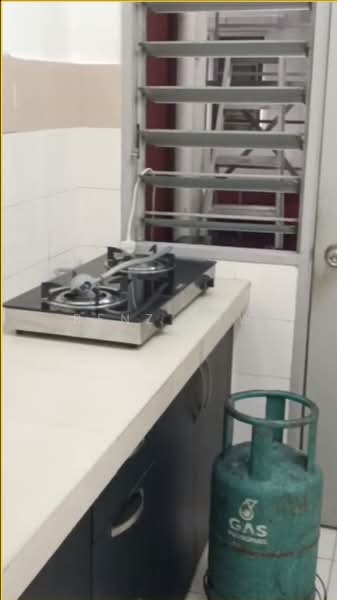Kondominium untuk Disewa di Puncak Banyan - Benz Low - Kitchen - PropertyGuru.com.my