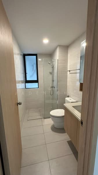 Kediaman Servis untuk Dijual di Aradia Residence @ Lake City KL North - Jaden Chai - Bathroom - PropertyGuru.com.my