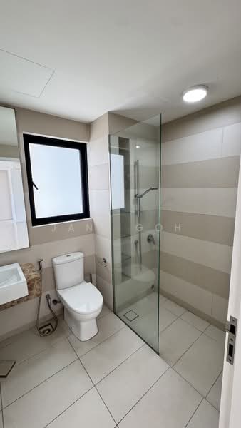 Kondominium untuk Disewa di Westside Three - Jane Goh - Bathroom - PropertyGuru.com.my