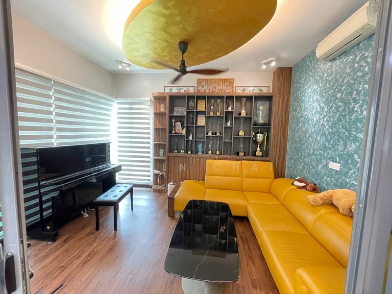Bungalow House untuk Dijual di Bandar Putra Permai (Seri Kembangan) - Jaden Chai - Living Room - PropertyGuru.com.my