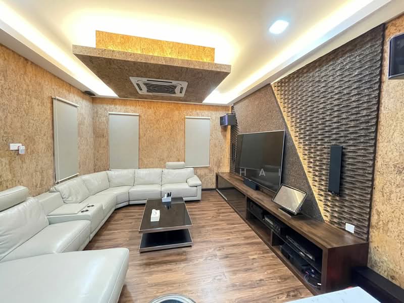 Bungalow House untuk Dijual di Bandar Putra Permai (Seri Kembangan) - Jaden Chai - Living Room - PropertyGuru.com.my