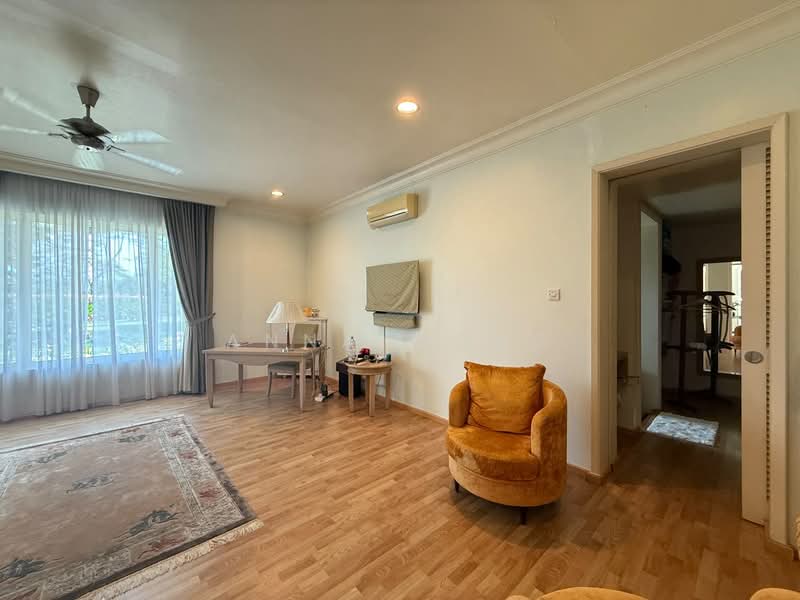 Bungalow House for Sale in Leisure Farm (Gelang Patah) - Anna Wong - Living Room - PropertyGuru.com.my
