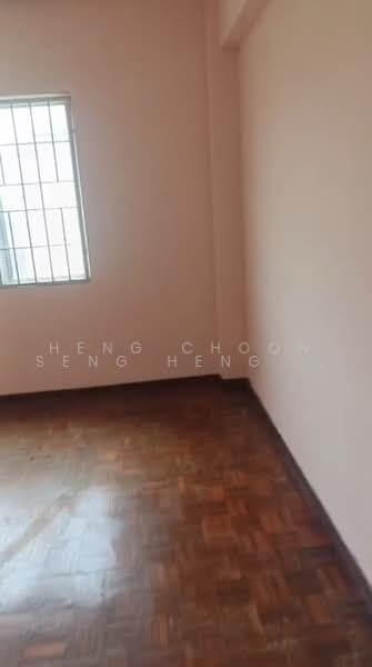Pangsapuri untuk Disewa di Aman Satu - heng choon seng heng choon seng - master bedroom - PropertyGuru.com.my