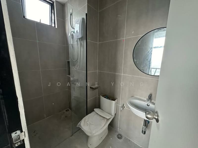 Kediaman Servis untuk Dijual di Space Residency - JOANNE YONG - Bathroom - PropertyGuru.com.my