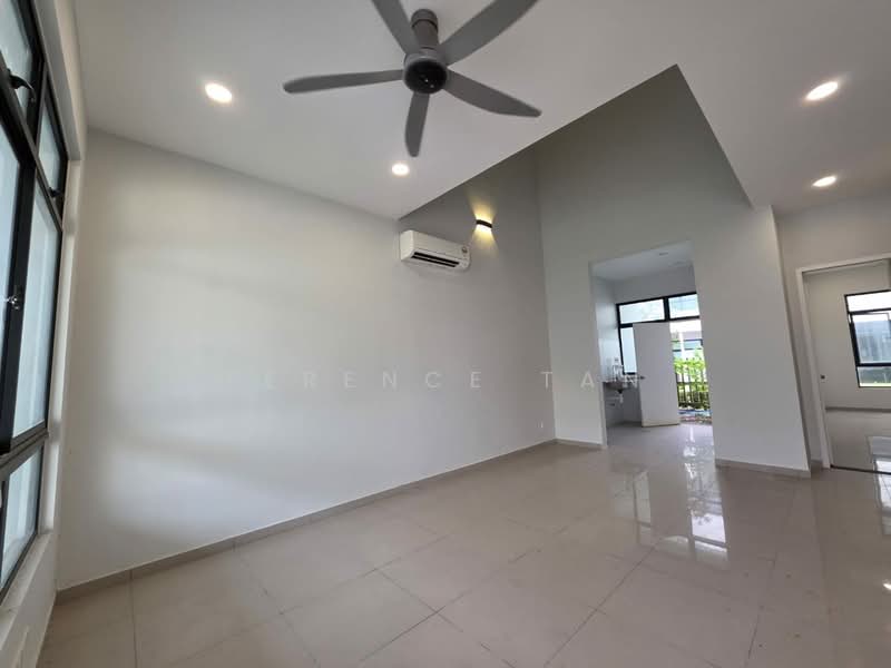 Rumah Teres 2-Tingkat untuk Dijual di Kota Masai (Pasir Gudang) - Terence Tan - Living Room - PropertyGuru.com.my