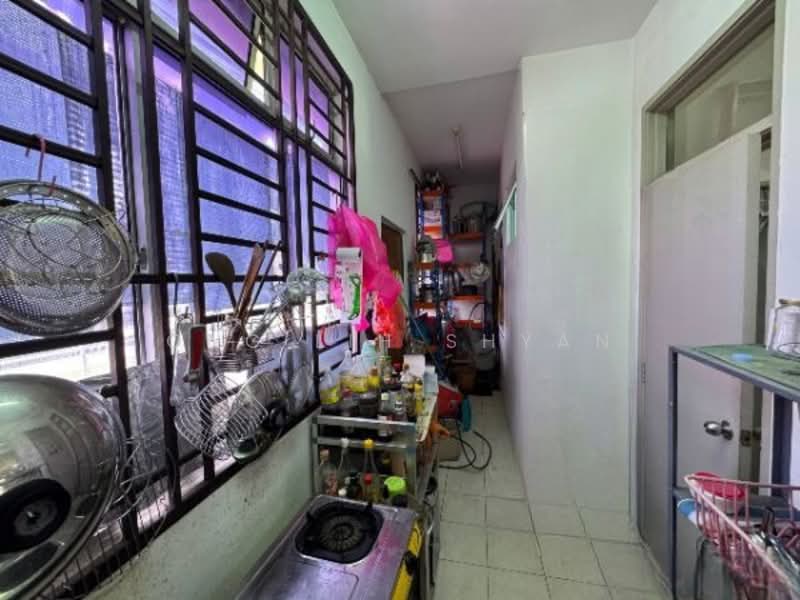 2.5-storey Terraced House for Sale in Johor Bahru (Johor) - Ong Lih Shyan - Kitchen - PropertyGuru.com.my
