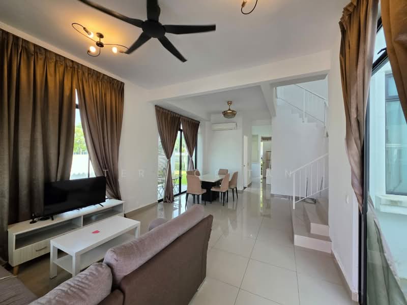 Rumah Teres 2-Tingkat untuk Dijual di Kota Masai (Pasir Gudang) - Terence Tan - Living Room - PropertyGuru.com.my