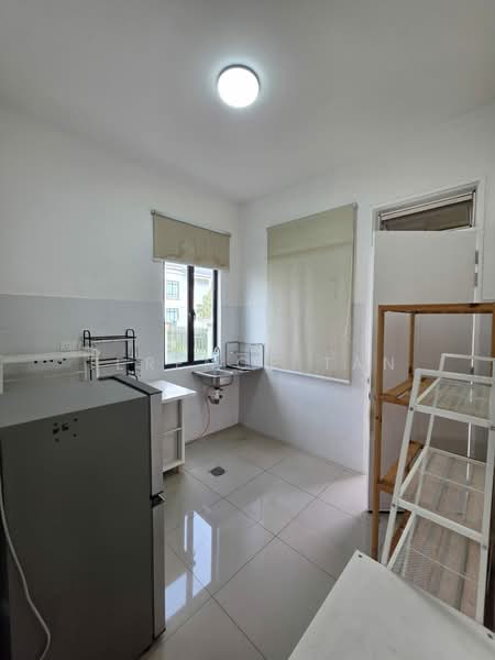 Rumah Teres 2-Tingkat untuk Dijual di Kota Masai (Pasir Gudang) - Terence Tan - Kitchen - PropertyGuru.com.my