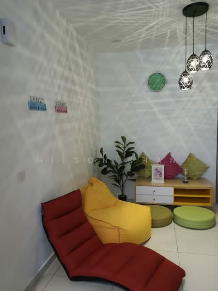 Kediaman Servis untuk Disewa di Kenwingston Skylofts - Hilson Chan - Living Room - PropertyGuru.com.my