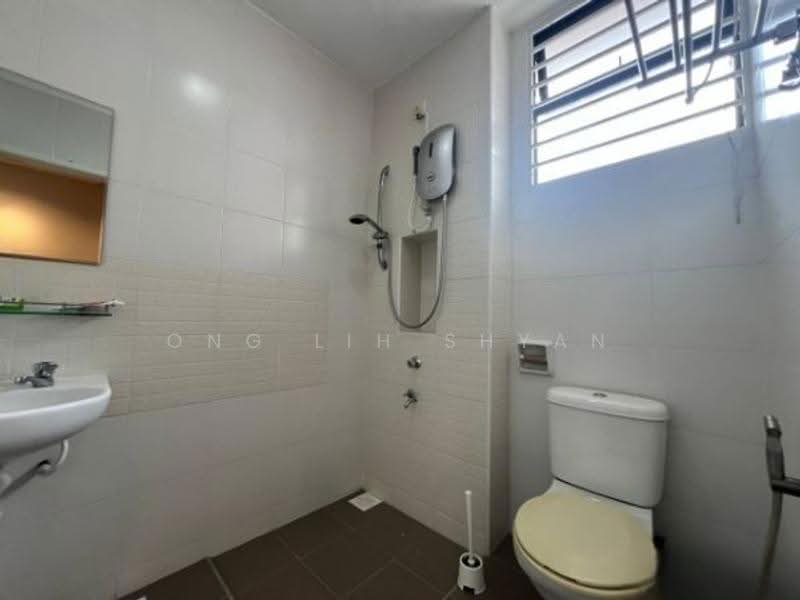 Cluster House for Sale in Taman Skudai Indah (Skudai) - Ong Lih Shyan - Bathroom - PropertyGuru.com.my