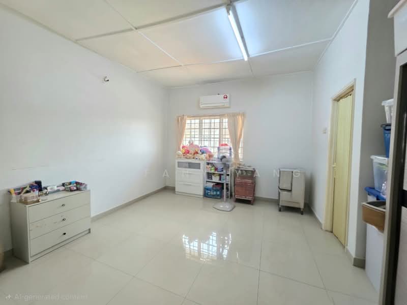Rumah Teres 2-Tingkat untuk Dijual di Taman Bukit Rawang Jaya (Rawang) - Tiffany Yang - Bedroom - PropertyGuru.com.my