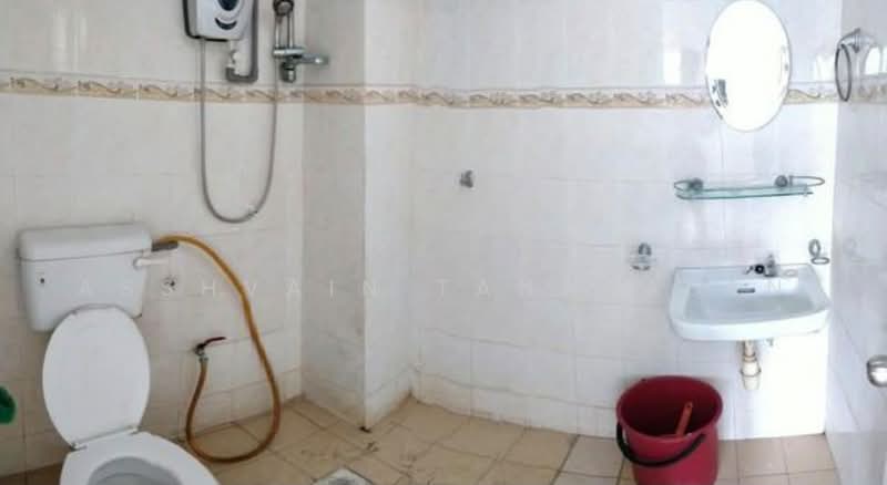 Pangsapuri untuk Disewa di Sri Wangi - Asshvain Tanabalan - Bathroom - PropertyGuru.com.my
