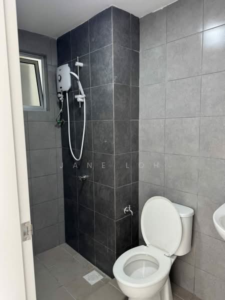 Kondominium untuk Disewa di Residensi Sateria - Jane Loh - Bathroom - PropertyGuru.com.my
