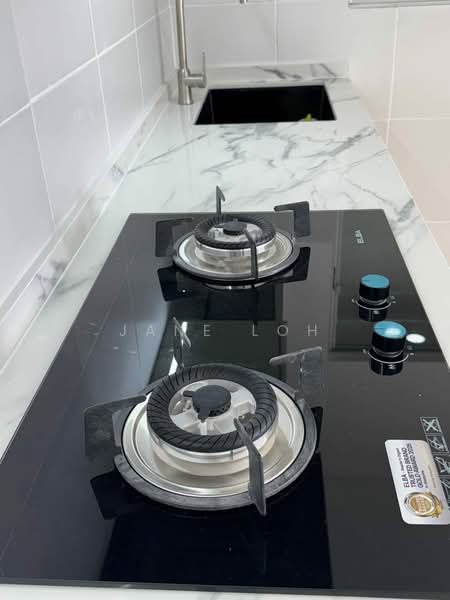 Kondominium untuk Disewa di Residensi Sateria - Jane Loh - Kitchen - PropertyGuru.com.my